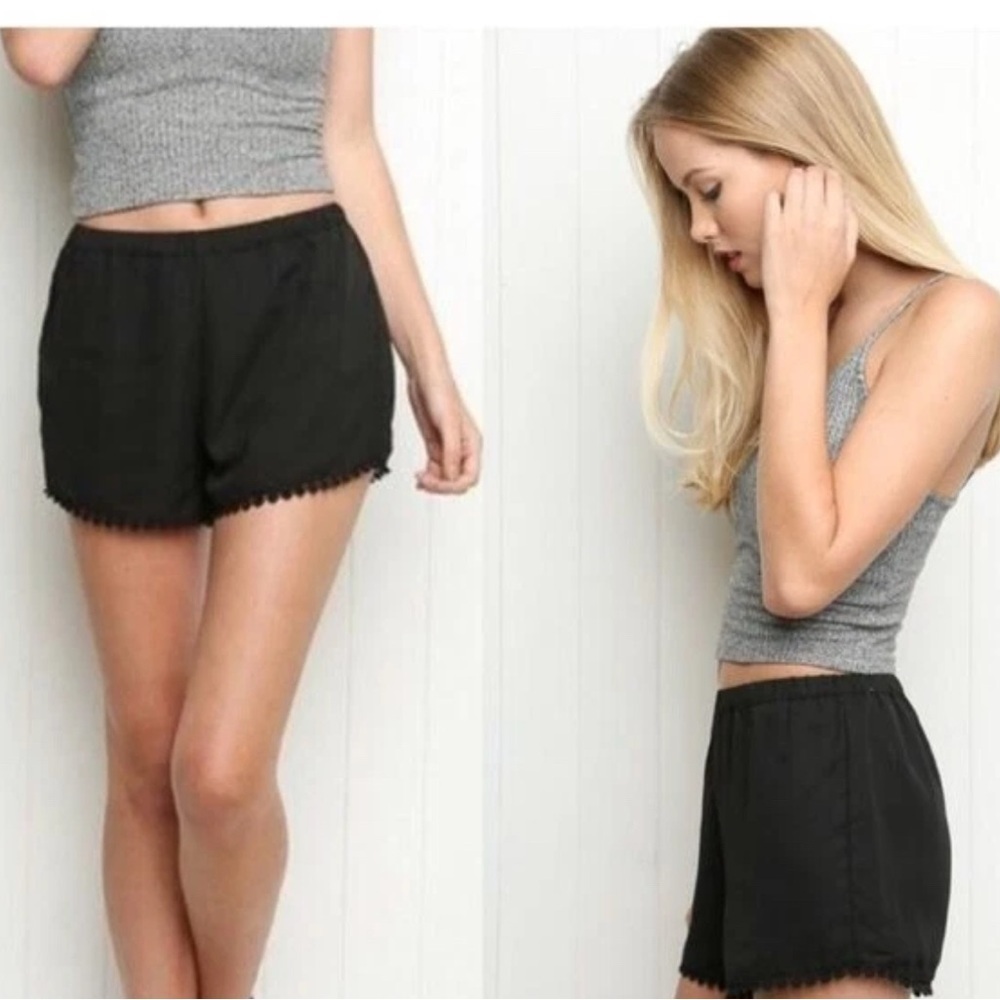 Brandy Melville Black Elastic Waist Shorts - Picture 1 of 9